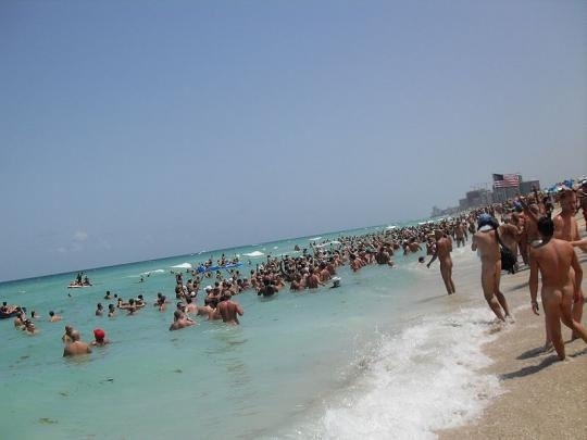 Beach nude that in Tripoli